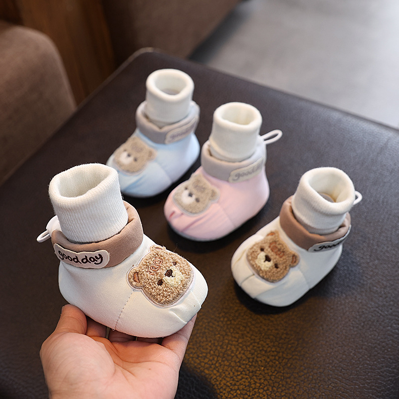 婴儿鞋袜0-6-12个月到1岁步前鞋子春秋冬季男女宝宝软底不掉学步