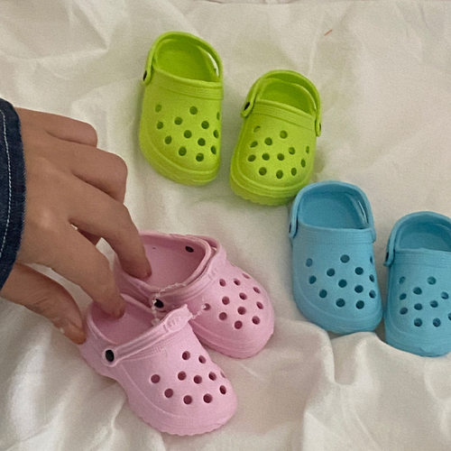 搞怪迷你mini洞洞鞋挂件宠物鞋小鞋子情侣钥匙扣可爱挂饰DIY配件