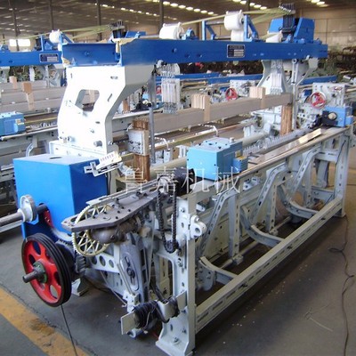 鲁嘉纺织机械 GA747剑杆平纹织机 平纹织布机 平纹布织机厂家