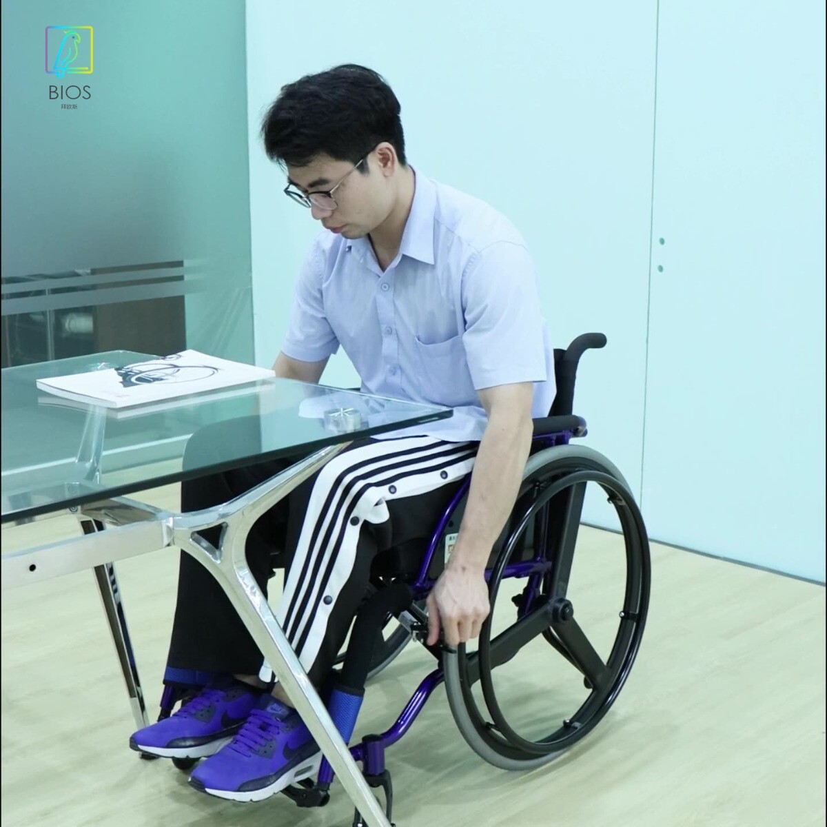 山东方FS723L运动型轮椅残疾人折叠超轻便携旅行康复手推代步车