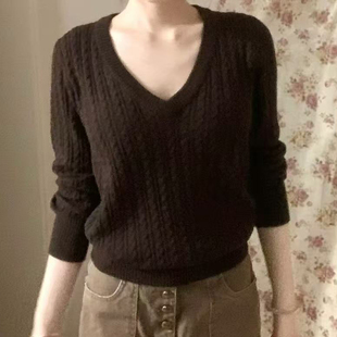 套头上衣 显瘦长袖 BM毛衣女2025新款 秋冬纯色V领麻花高级感修身