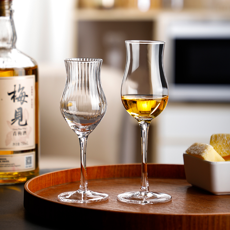 水晶玻璃威士忌闻香杯ISO专业白酒品鉴杯 洋酒杯郁金香杯高脚杯子