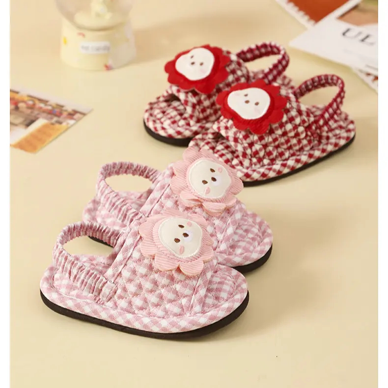 2025卡通可爱儿童棉布拖鞋1-2-3岁室内居家地板拖防滑软布底四季