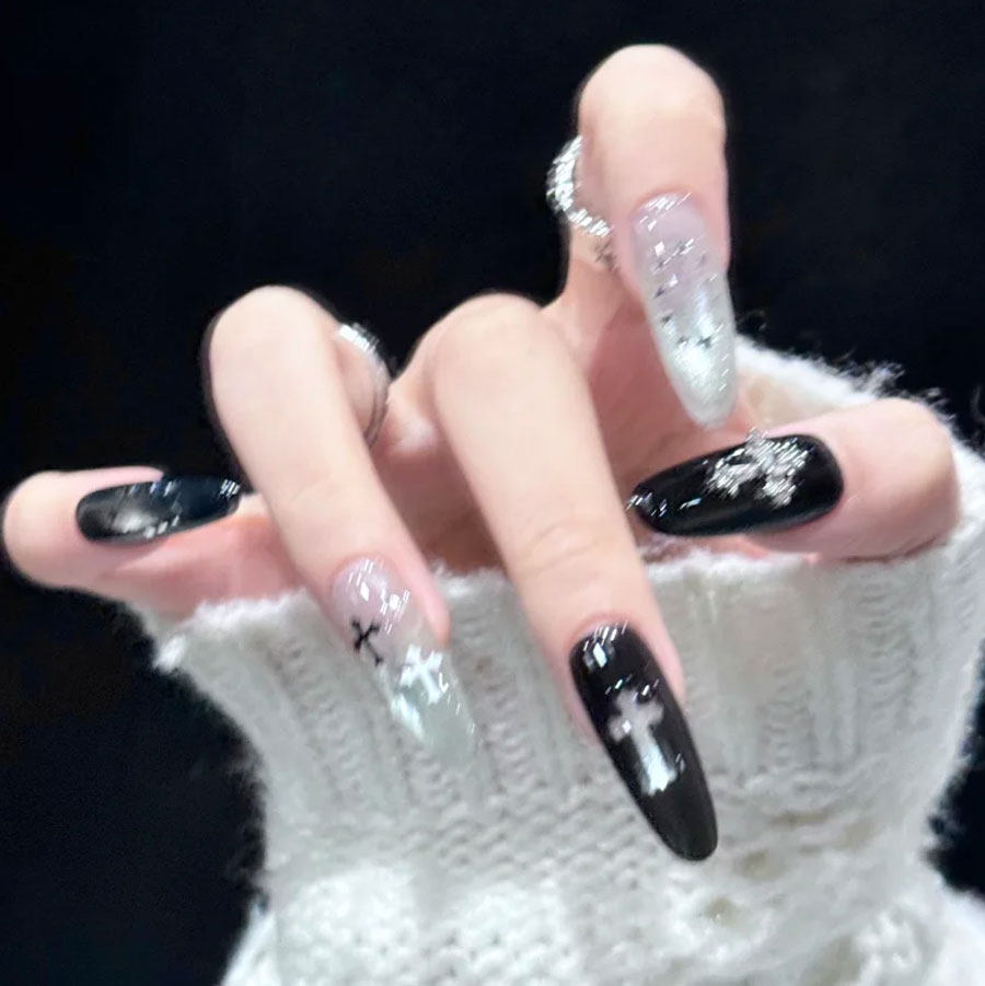 纯手工穿戴甲高级感暗黑闪钻克罗心中长款可拆卸美甲贴片新款成品,彩妆/香水/美妆工具,穿戴甲/甲片,淘宝优惠券,粉丝福利购,淘宝优惠卷