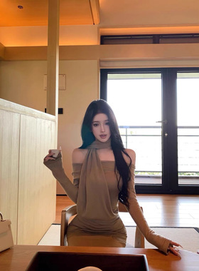 JAYKY YANG清冷美人卡其色羊毛收腰针织包臀裙长袖垂感连衣裙