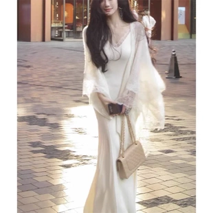 从一归国白月光新中式蕾丝拼接针织披肩吊带连衣裙套装