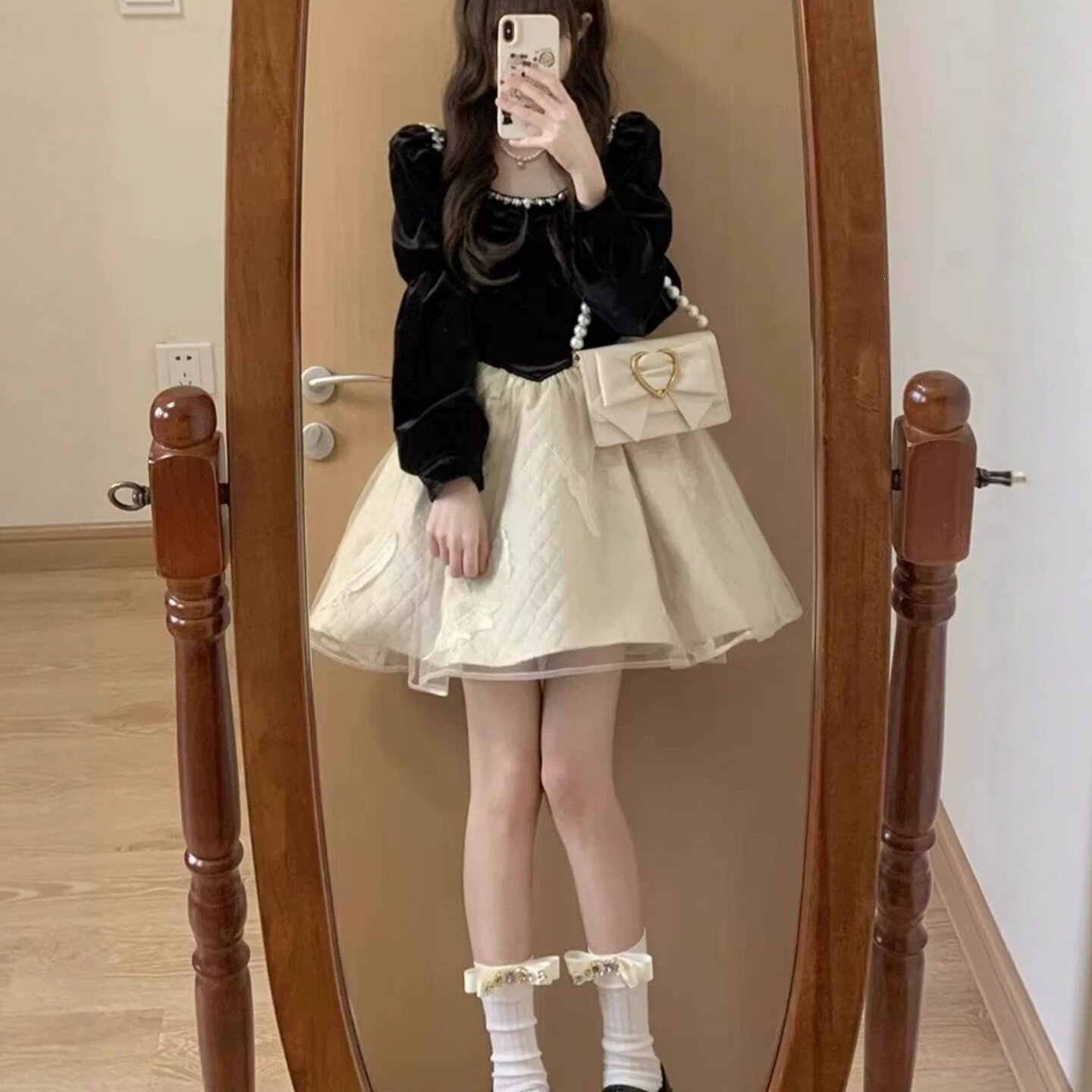 法式赫本风黑色长袖连衣裙女秋冬小个子富家千金公主蓬蓬礼服短裙图片