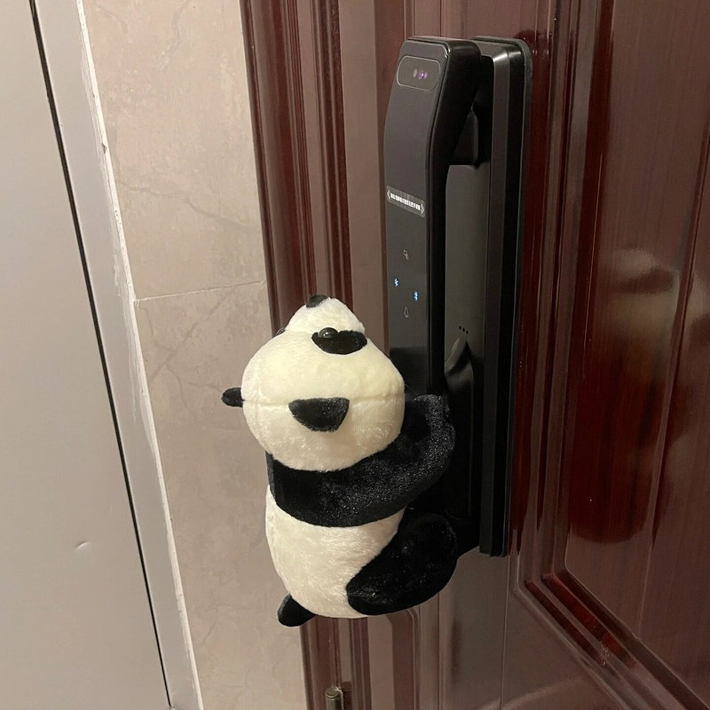 冰箱贴门把手防磕碰防撞神器智能密码锁防盗入户门阻挡器玩偶保护
