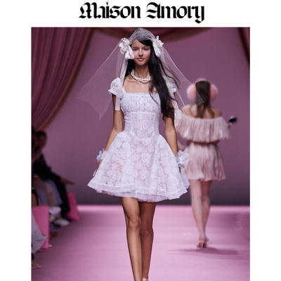 梦幻战袍，复古风玫瑰蕾丝辣妹裙