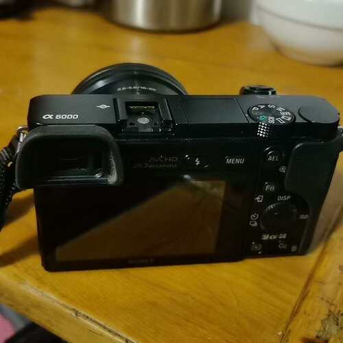 {议价}自用闲置索尼a6000套机带原装索尼16-50镜头{可维修}