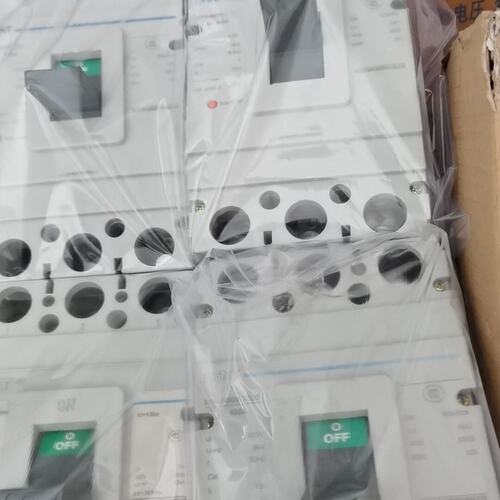 {议价}正泰塑壳断路器NM1-400S/3300，315A10台，正{可维修}