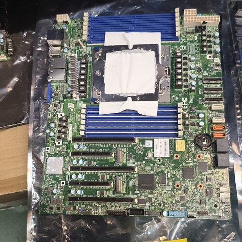 {议价}Supermicro H13SSL-N服务器主板，几乎全新，{可维修}