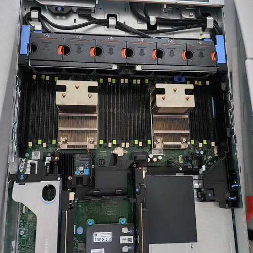 {议价}戴尔/dell R730准系统 3.5寸 8盘 配单电双散{可维修}