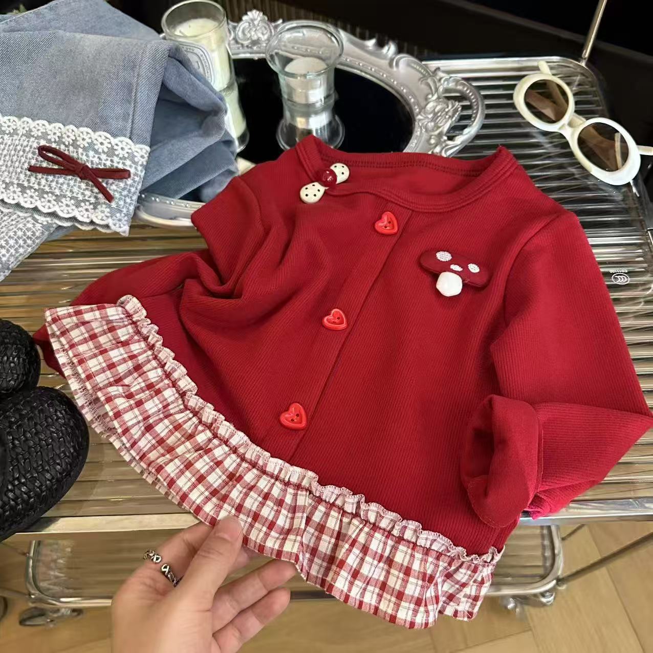 女童春秋卫衣2025新款儿童韩版休闲时髦可爱红色蘑菇拼接裙摆上衣