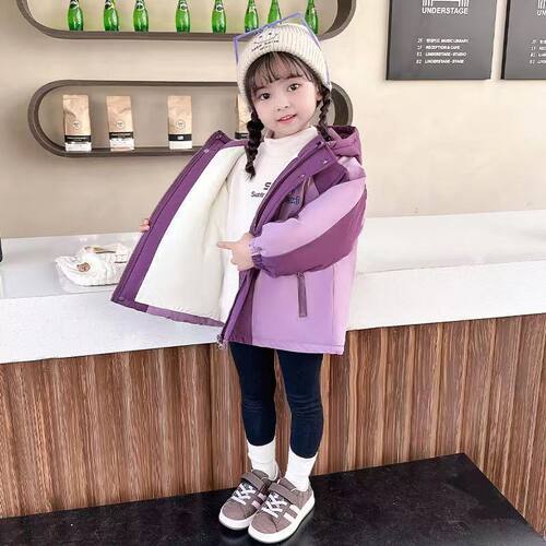女童外套秋冬款2025新款洋气儿童加绒连帽夹克上衣大童女孩冲锋衣