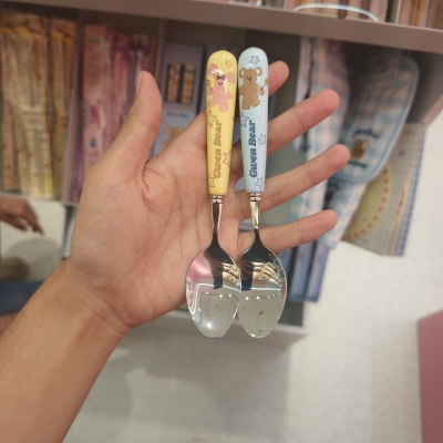 名创优品GWEN BEAR奶酪星友记陶瓷勺MINISO