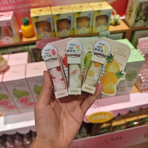 MINISO水果乐园系列润唇膏荔枝芭乐菠萝味滋润保湿名创优品