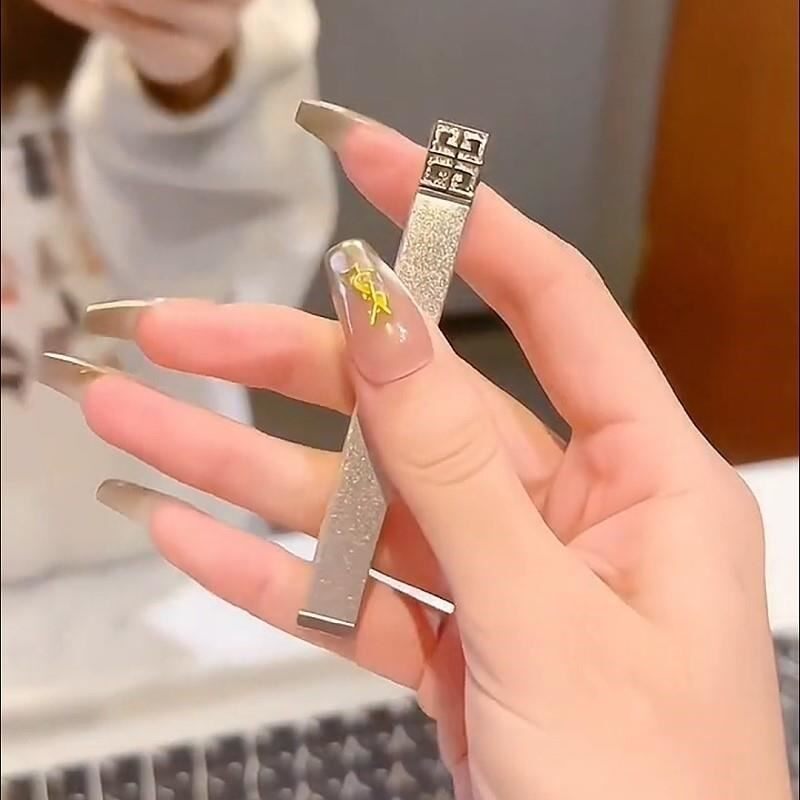 打火机网红爆款创意个性潮女生送男友防风充气细长条迷你砂轮明火