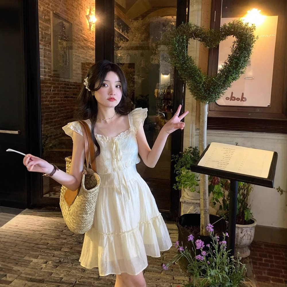 夏季甜辣轻熟风甜美减龄纯色收腰港味chic气质连衣裙日系学生短裙