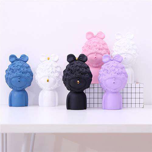 Nordic golden mouth curly hair girl resin home furnishings