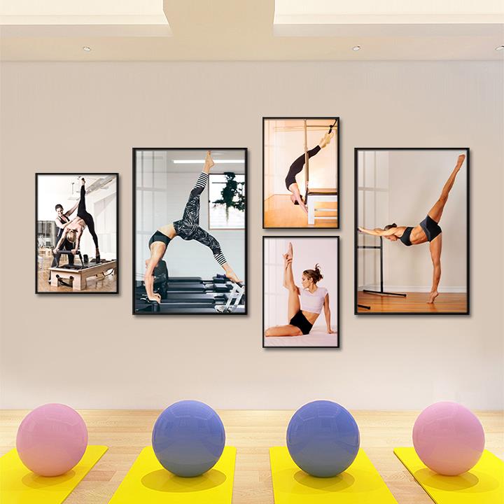 普拉提瑜伽室体式挂画形体塑身海报装饰画健身房私教工作室墙壁画