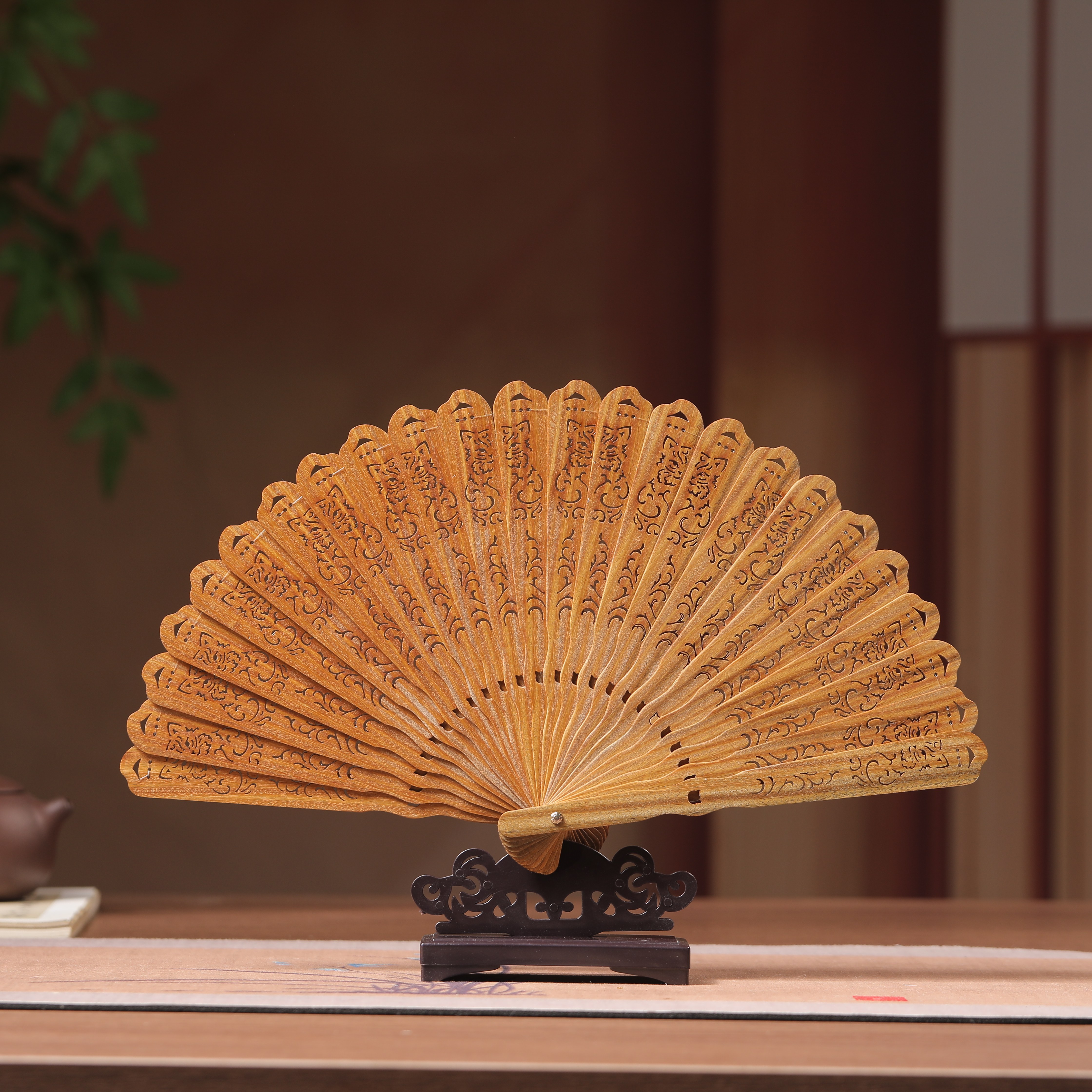 绿檀木镂空口袋扇子（送金丝楠钥匙扣）