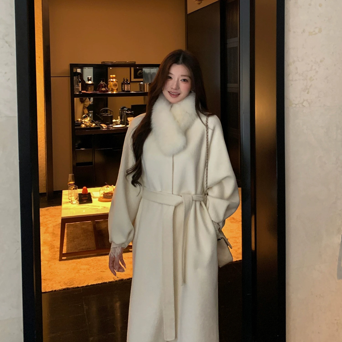 YO云朵款韩系显瘦羊毛外套(配可拆卸真狐狸毛毛领,腰带)25-5055