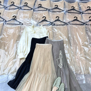 云朵26年夏上新静奢老钱高级质感压褶鱼尾半身裙1874663