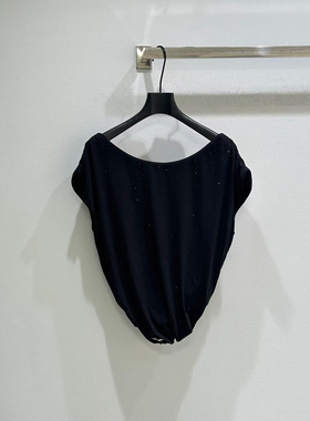 云朵设计26年夏上新小众斜肩一字肩烫钻短袖小衫云M26031584