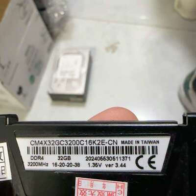 {议价}海盗船单条32G 3200MHz DDR4 没拆没修过cm4