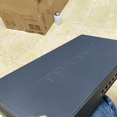 {议价}帮朋友出一台TP-LINK 安全审计路由器SAR1000G