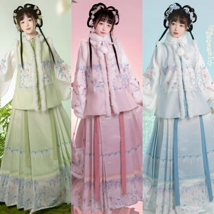 汉服出租明制圆领袍立领里衣加厚日常秋冬款花间事重工刺绣花月兔