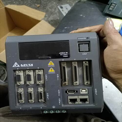 [德峰]ASD-M-0721-M台达三合一750W驱动器，运费到付功