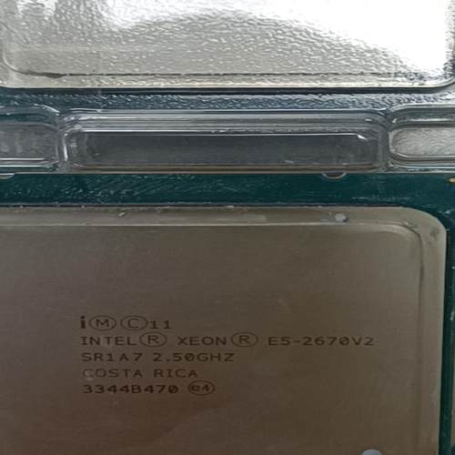 至强CPU  E5-2470V2 E5-2670Ⅴ2  26
