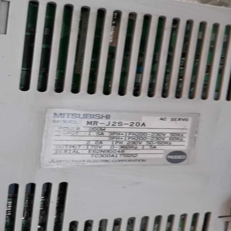 MR-J2S-20A伺服驱动器，配套HC-KFS23