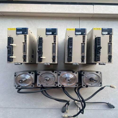 [德峰]安川7系伺服电机750W，驱动器SGD7S-5R5A00A0