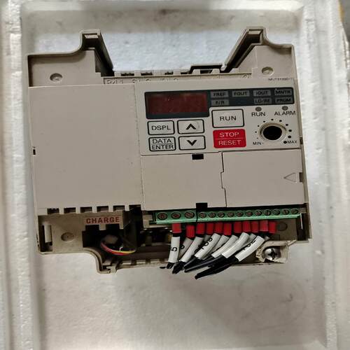 （设备配件）J7AA41P5变频器CIMR.。，如图安川实物－机件拆