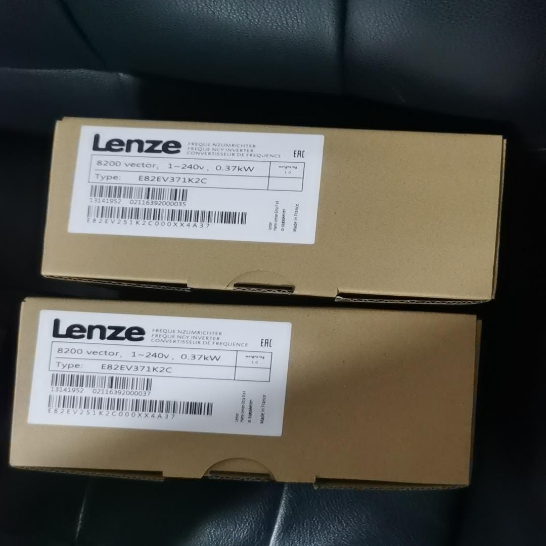 伦茨变频器E82EV371-2C,E82EV371K2C。