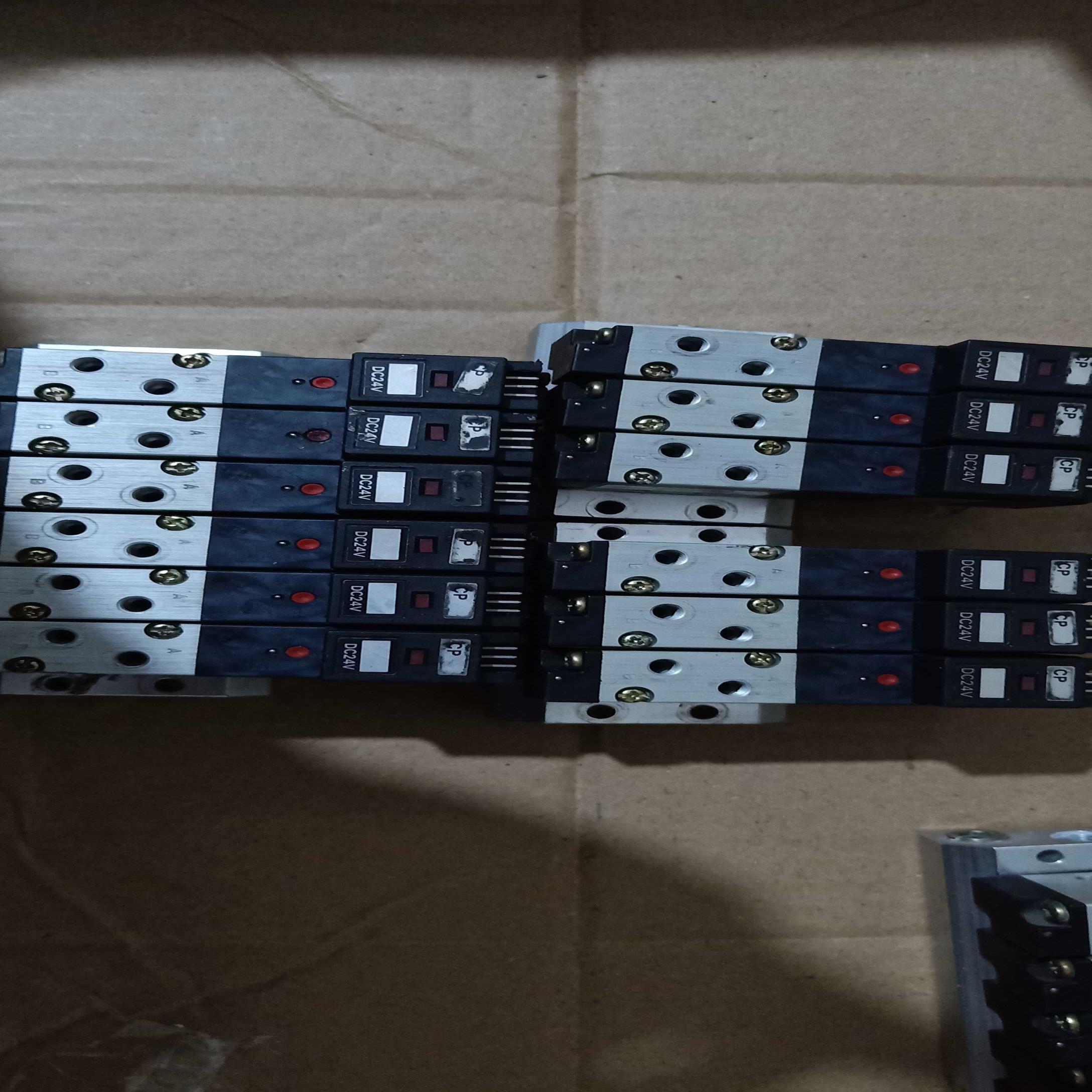 小金井KOGANEI 电磁阀110-4E1-CPSL议价