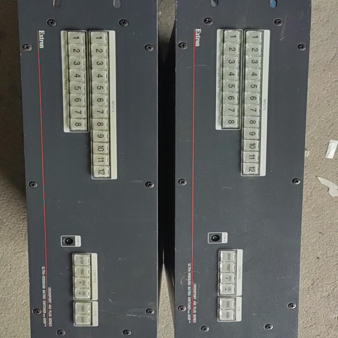 [德峰]爱思创 Extron DVI切换器 成入图，实物拍摄，有4台
