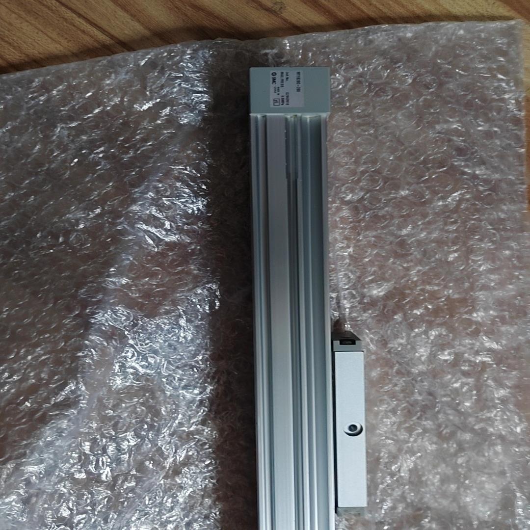 项目剩余原装正品无杆气缸MY1B20G-200有安装痕