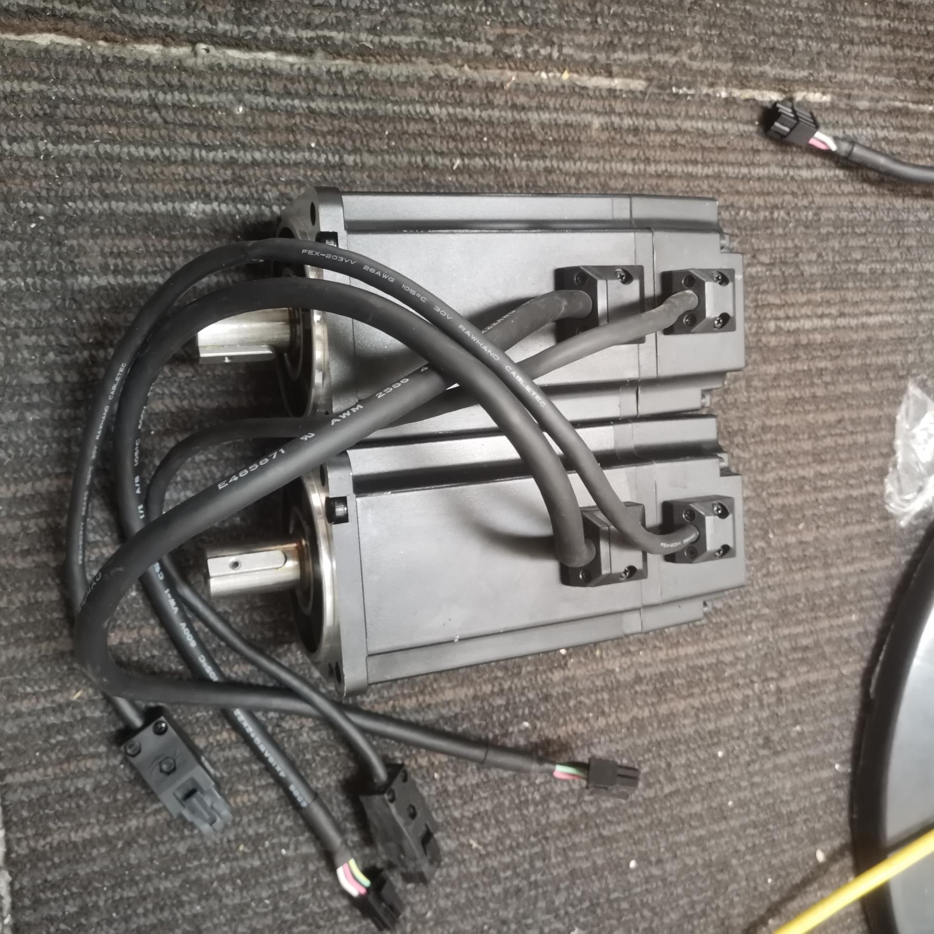 汇川电机便宜处理IS1-10C30CB-A331Z  功(崽崽配件）