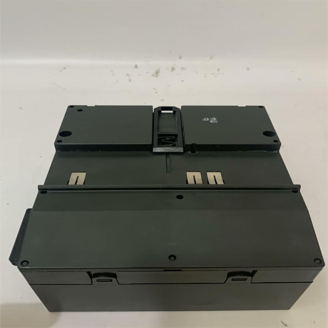 GE  IC200CHS005A   模块，拍前请