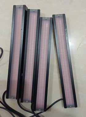 SCHOTT条形光源光栅CV-RF-82X15R。如图。四个