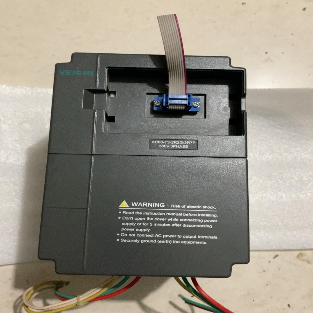 伟创变频器AC60-T3-2R2G/3R7P成色漂亮，少面板