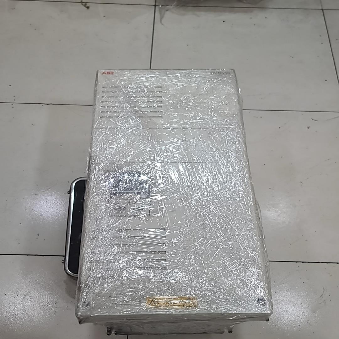 (设备配件)ABB DCS550-S01-0740 直流调速器 带面板
