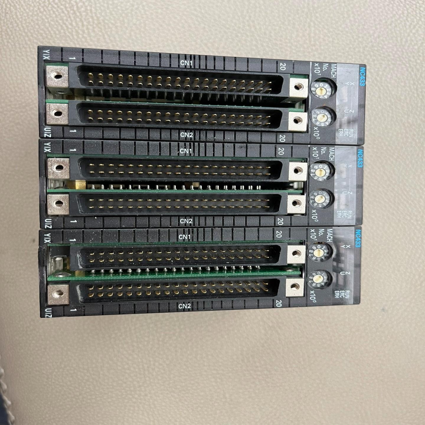 plc运动控制模块cj1w-nc433，功能完好，外观