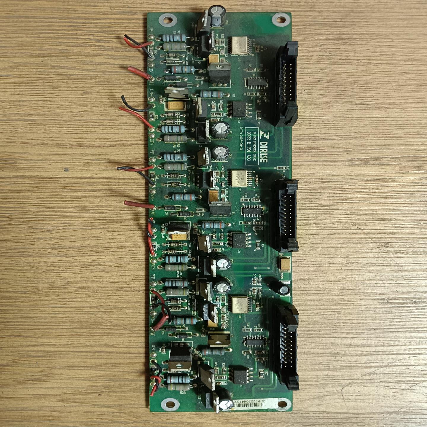 德瑞斯变频器75KW驱动板D022-E-P01-A03，(崽崽配件）
