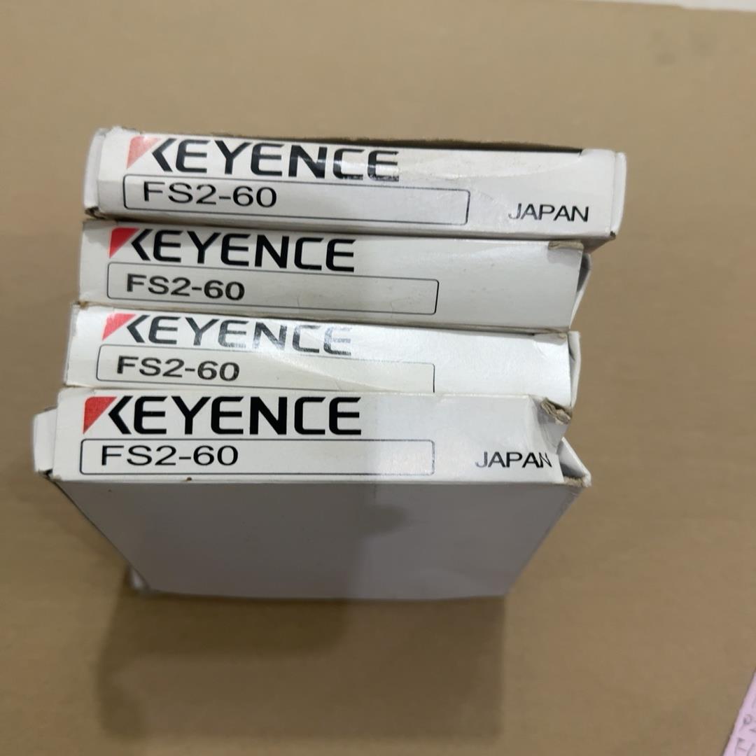 KEYENCE放大器FS2-60 共4个400