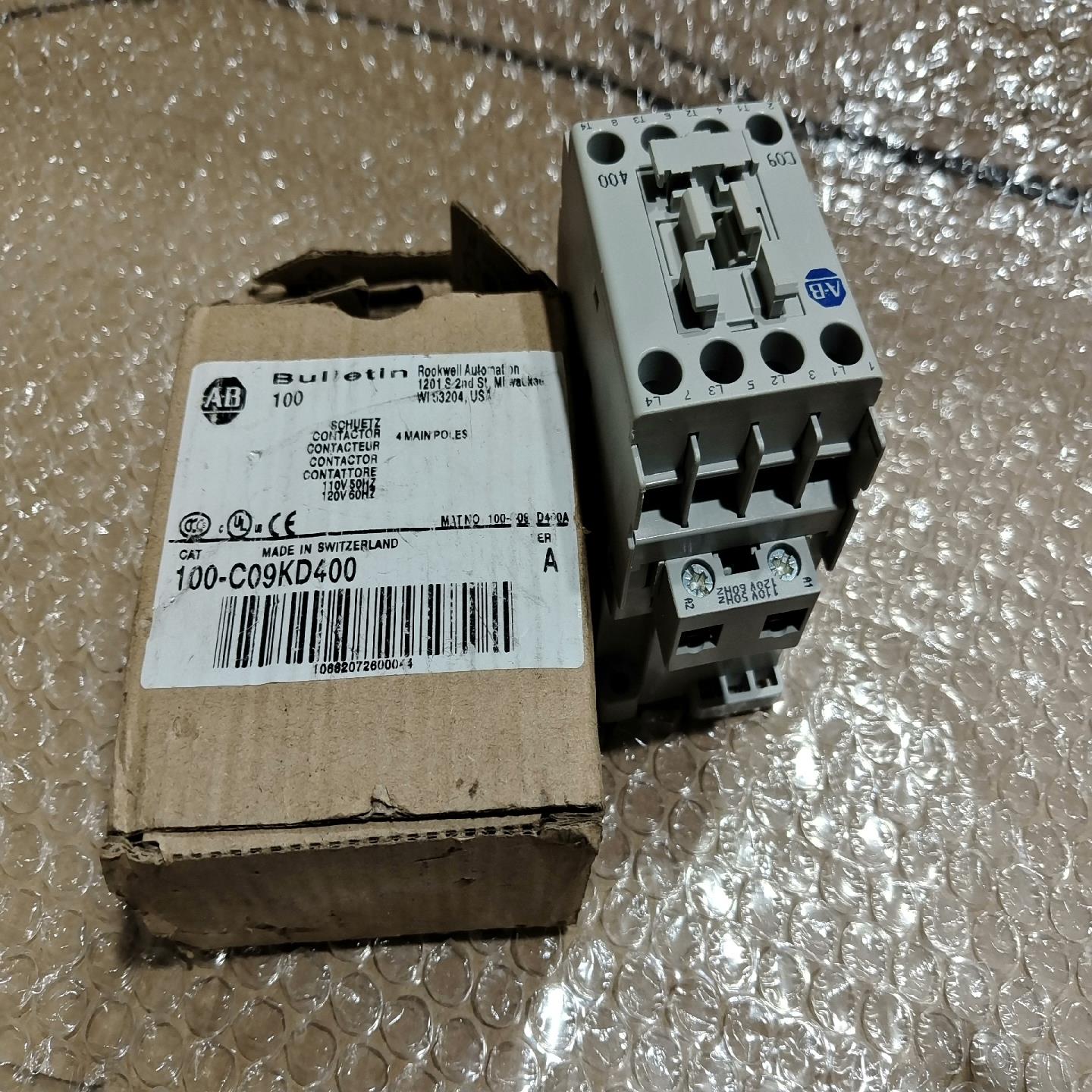 AB 100－C09KD400，AC110V接触器2个，原装